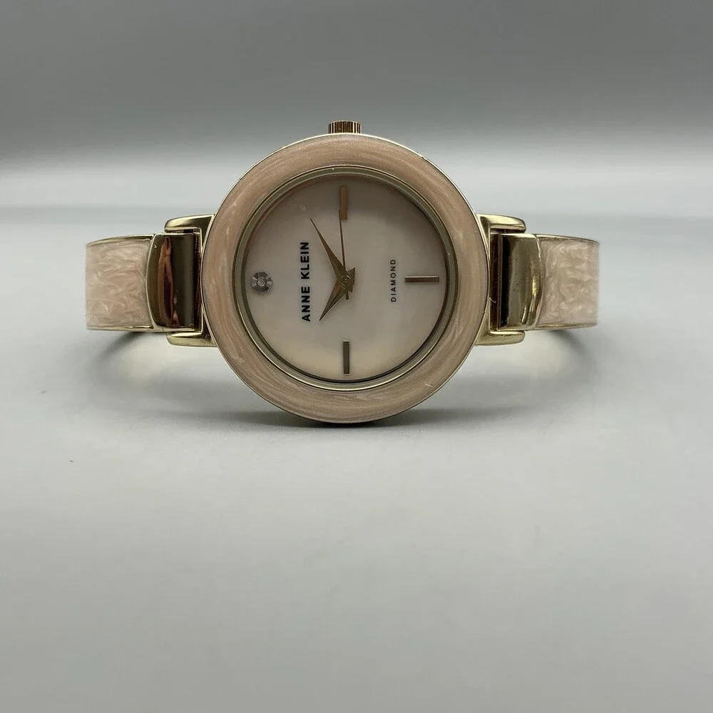 Anne Klein see photos